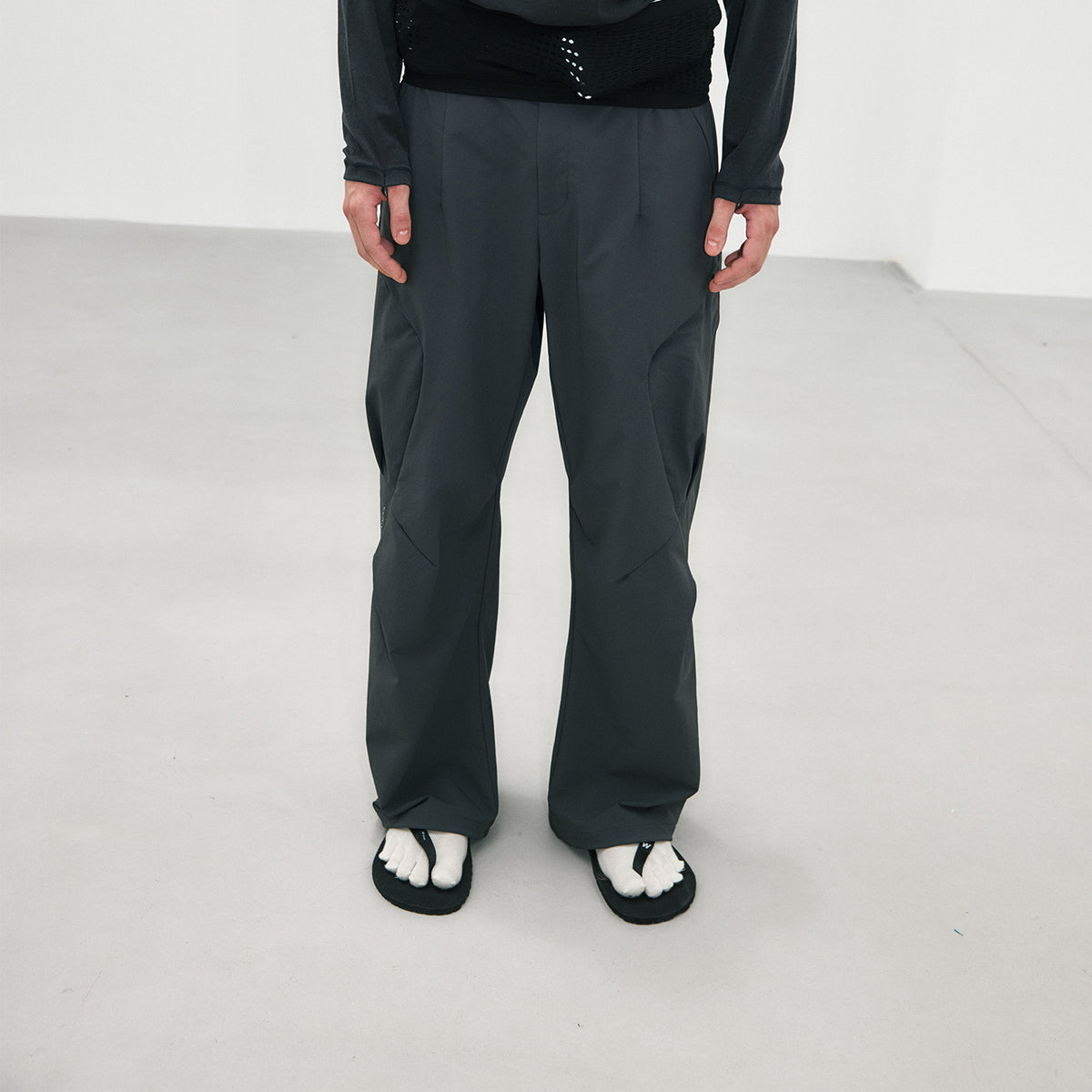 Urban Flow Curved Cargo-Pocket Shell Pants
