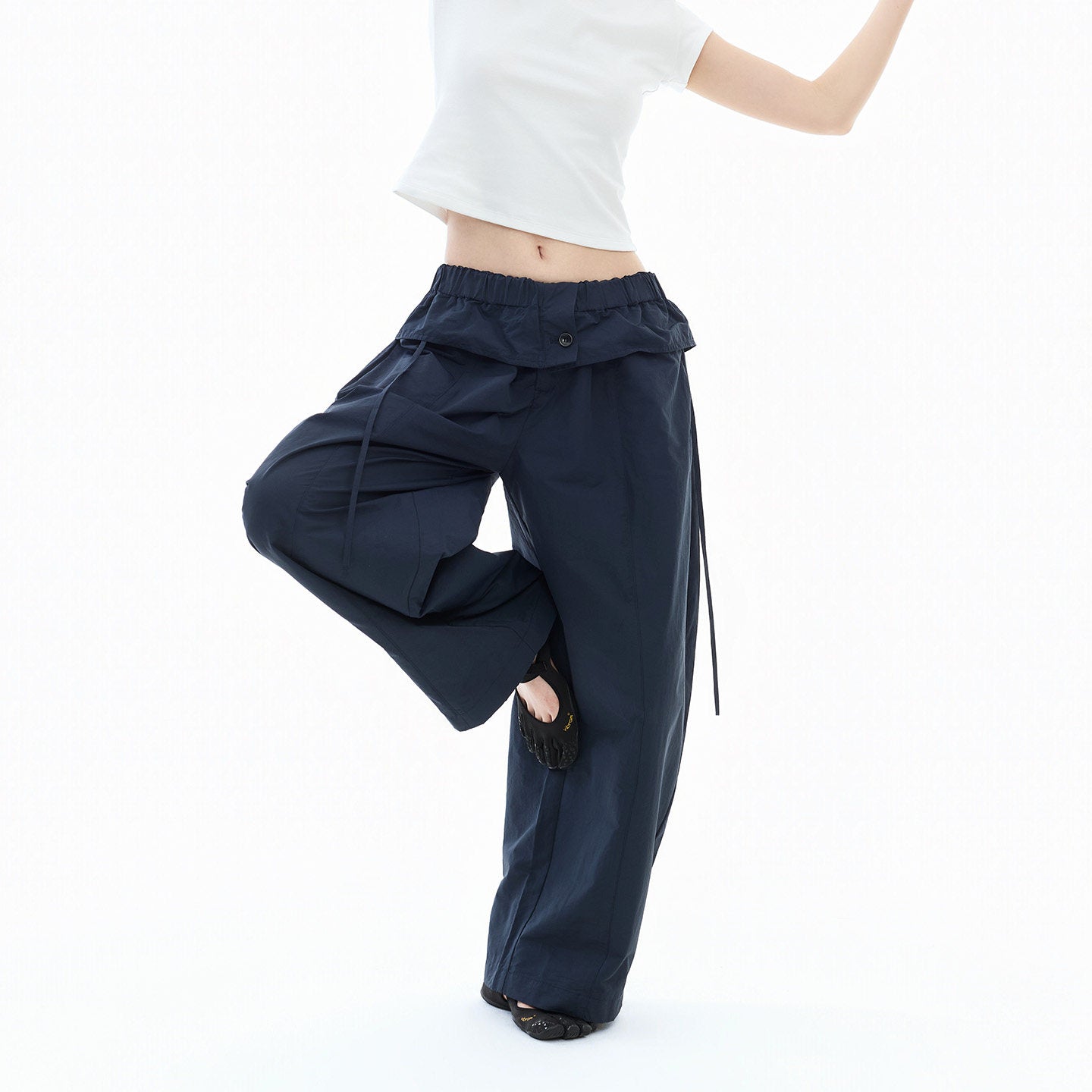 Flower Bud Waist Cinch Long Pants
