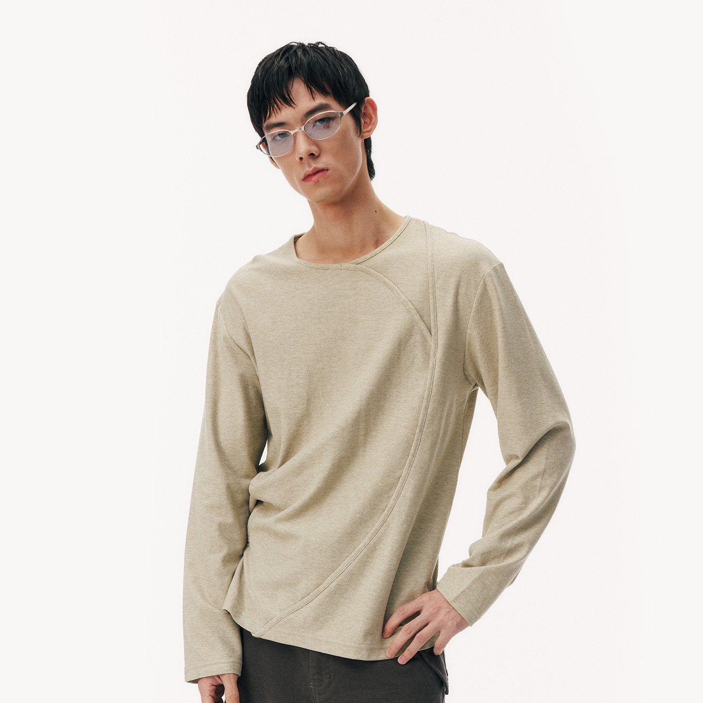 Asymmetrical Y-Cut Tee